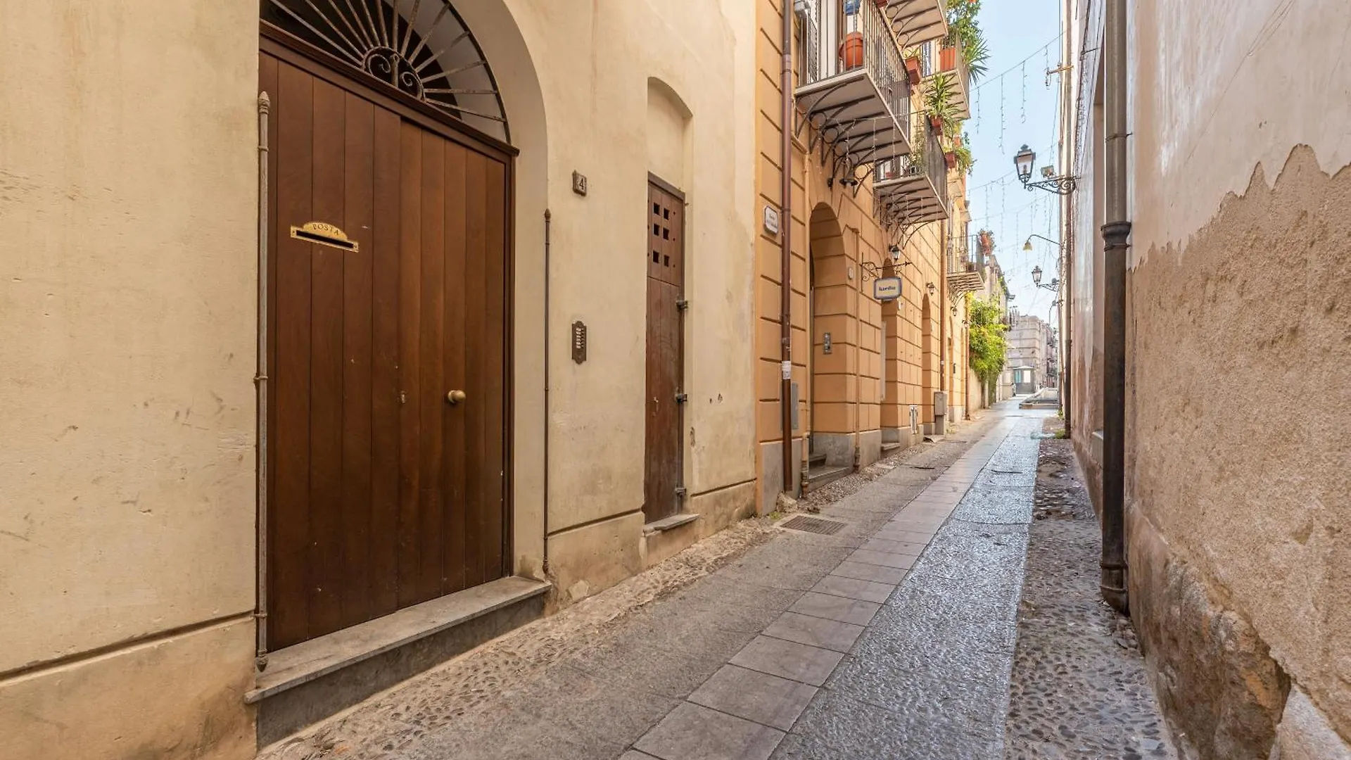 Alma Abbadia Apartman Palermo 0*,